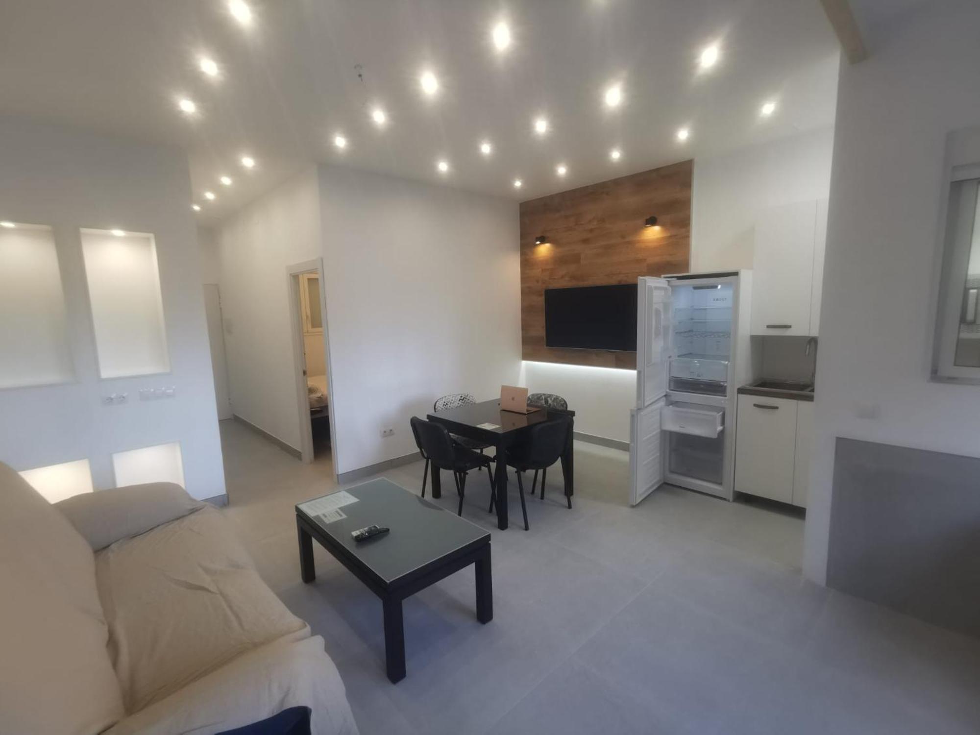 Urbanizacion La Roca, Estudio Torremolinos Bilik gambar