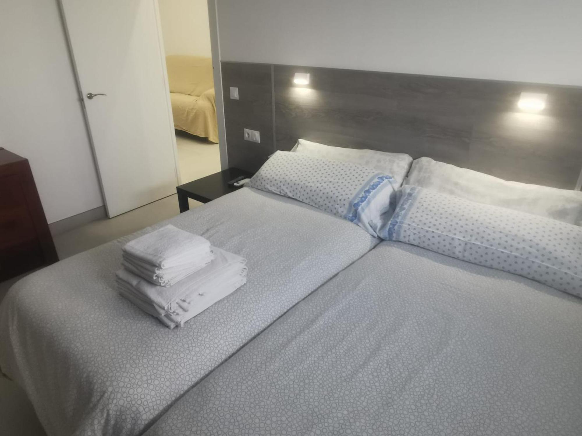 Urbanizacion La Roca, Estudio Torremolinos Bilik gambar