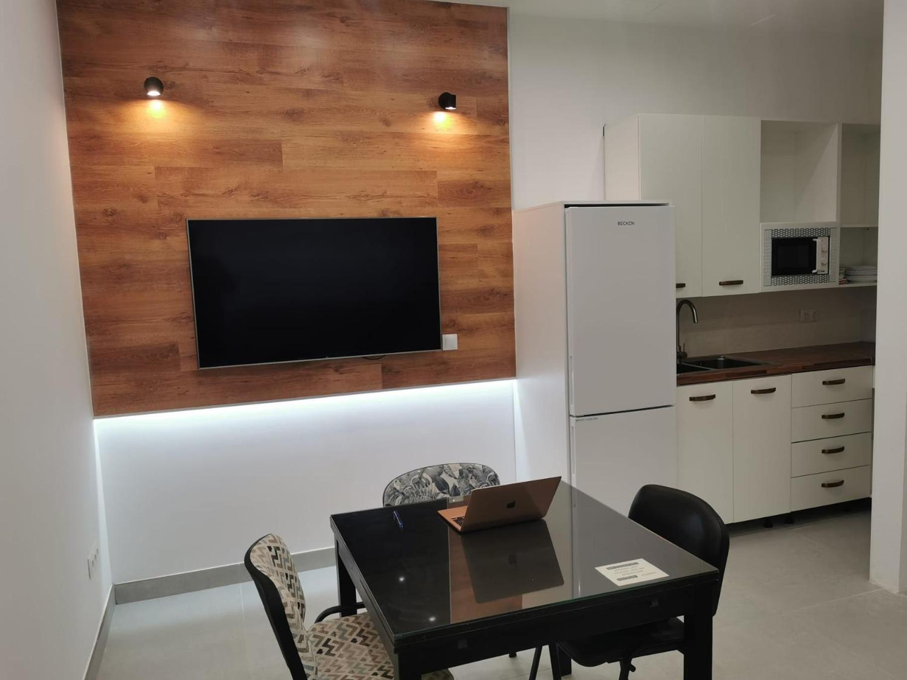 Urbanizacion La Roca, Estudio Torremolinos Bilik gambar
